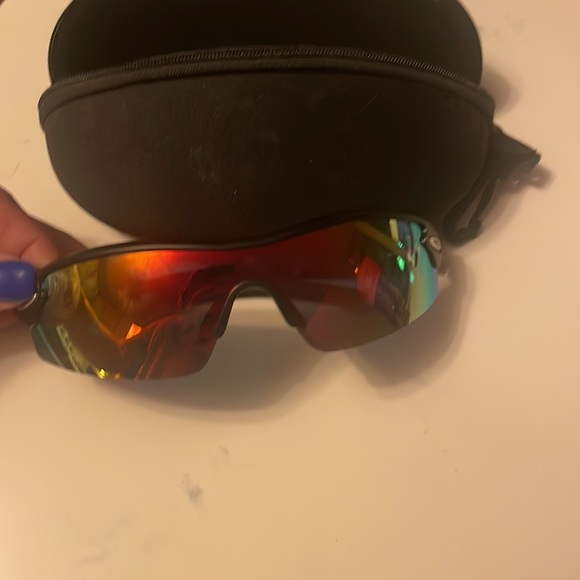 Mens Oakley Sunglasss - Picture 3 of 4